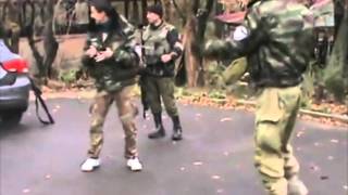 АТО  Украина  Терорист Гиви танцует