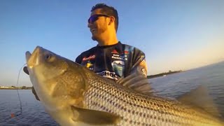 Striper fishing where NOBODY FISHES!! CHODES in 4 feet of water!!
