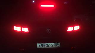 VW Tiguan задние габариты как ДХО+две секции стопов