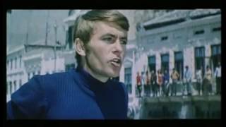 «От зари до зари» - музыкальный отрывок из кинокомедии «Песни моря», 1970 год