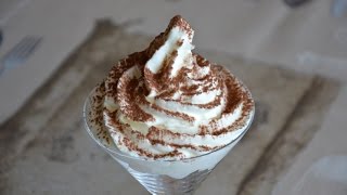 Десерт с сыром маскарпоне в сифоне