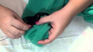DIY - Personalizzare un cardigan con toppe e colletto in pizzo
