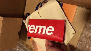 Unboxing Louis Vuitton Supreme