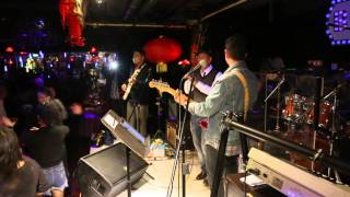 風的季節 + 漫漫前路 + Knock three times -- Ah Lam & Sunny -- 3L樂隊150216酒城 Bar City