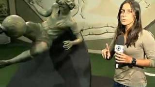 Zico é homenageado com estátua no Maracanã - 26/12/09 -