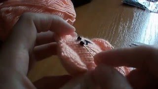 Котик спицами. Вяжем вместе (лапки, хвост, оформление)