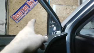 разборка обшивки передней двери на Toyota Corolla 2008г.