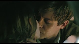 Поцелуй и расставание в машине — Мистер Черч, 2015