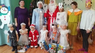 Утренник в детском саду/Назар танцует
