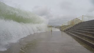 Super Typhoon Chaba Storm Waves Batter Okinawa 台風第18号沖縄本島
