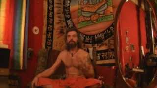 Темный ритрит Свами Сат Марги - 49 дней темноты и тишины
