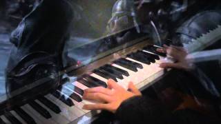 Assassin's Creed Revelations - Iron (Woodkid)