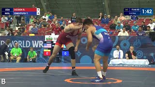 1/4 FS - 66 kg: R. DEAKIN (USA) df. T. ENKHTUYA (MGL) by VPO1, 7-6