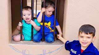Kids ESCAPE! Kids Playground Escape + PJ Masks Gekko & Catboy!