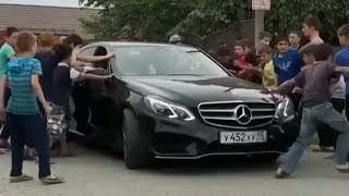 СУРОВАЯ ЗОЛОТАЯ МОЛОДЕЖЬ КАВКАЗА