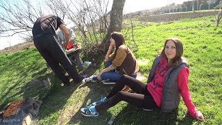 ЖАРИМ ШАШЛЫК НА ПРИРОДЕ ДВИЖУХОЙ