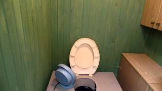 Комфортный дачный туалет в зимнее время
