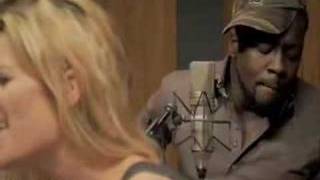 "Sweetest Girl" Acoustic: Wyclef Jean, Niia, & Jerry Wonda
