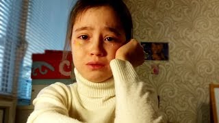Девочка плачет "Никто не пришёл на фан встречу"