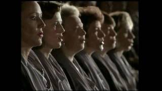 MOZART   Requiem  - LACRIMOSA -  Herbert von Karajan