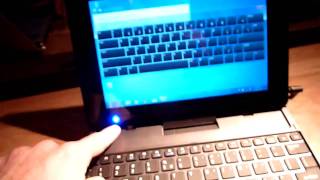 Acer Iconia W500 Tablet Hands On with Dock