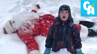 Нашли Деда Мороза в сугробе