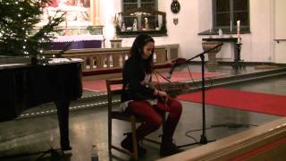 Fairytale  of New York (Pogues) Julia Frölich (13 years old)  nyckelharpa Hans-Åke Månsson flygel