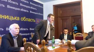 Акценти. Юрій Ганущак вигнав із засідання голову райради