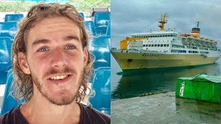 Tourist Refuses To Eat Food On Indonesian Cruise Ship