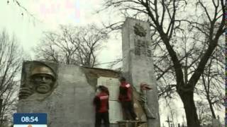 Восстановление памятников героям Великой Отечественной продолжается