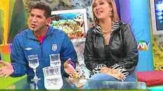 El Puma saca la garra ante Magaly (Magaly TeVe 04-06-08)