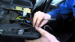 Разобрать дверь на мерседесе w220 s500 часть 3/ Disassembly of the door on Mercedes s500 w220 part 3