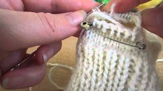 Вяжем варежку спицами урок 7  knit mitten