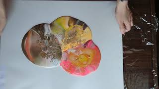 Картина из стаканчика жидким акрилом "Наливная картина". Fluid art