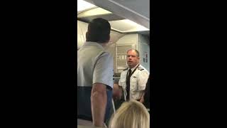 United Airlines back at it again