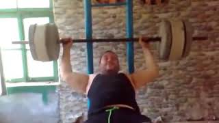 Гаменът Иванов вдига 110 кг от лежанка 2 пъти