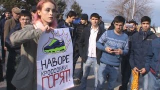 Махачкала: акция Навального "Он вам не Димон"