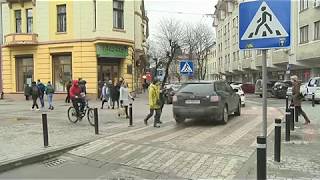 Франківські комунальники змінять підхід до інфраструктури для неповносправних.