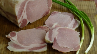 Корейка свиная запеченая в духовке. Как вкусно приготовить мясо.
