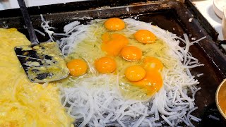 부산에서만 먹을수 있는 계란 만두 (egg dumpling, 卵ギョーザ, 雞蛋餃子 1,500KRW) / korean street food / 서동 미로시장