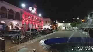 BONITA Y RELAMPAGUEANTE NOCHE EN SANTIAGO IXCUINTLA.