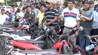 Mayor Rody Duterte on motorcycles with modified mufflers or "bora-bora"