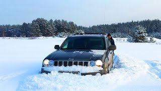 Jeep Grand Cherokee в СНЕГУ. Испытание низкого давления в шинах. Снежное бездорожье.