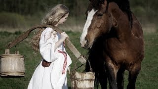 Ой при лужке, при лужке. Русская народная песня