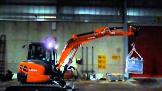 Kubota U55-4 Mini Ekskavatör 1.360 kg Yük Kaldırma Testi