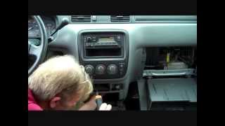 How to Honda Bose CR-V Car Stereo radio Removal 1997 -  2001 replace