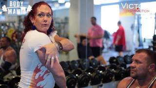 БОМБИМ РУКИ ПОД КАБЛУКОМ или мой тренер девушка (дубляж канала  Body Mania)