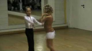 Danse sportive latine :Axel et Alizée, 7 ans
