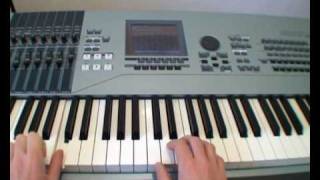 How to Play Piano Chords - Free Piano Lesson
