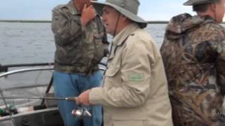 Рыбалка видео - май в Астрахани.
